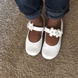 Little girls patent leather dress shoes like new